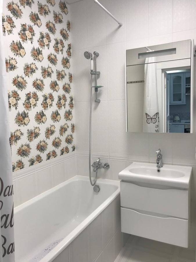 Luxe Apartment On Drahomanova كييف المظهر الخارجي الصورة